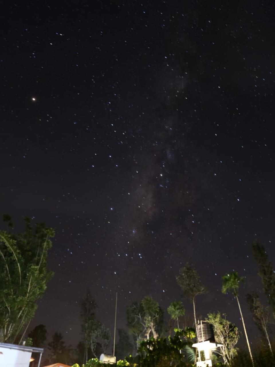 Coorg Kolamotte Hotel Gonikoppal Kültér fotó